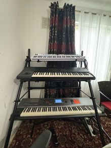 triple keyboard stand
