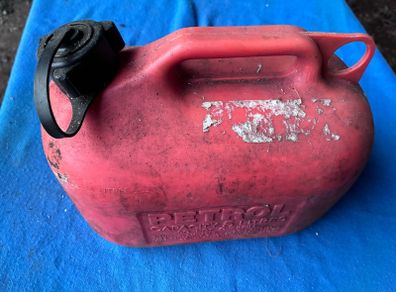 5 litre petrol can
