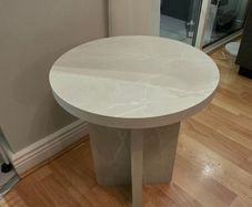 Side/Coffee table