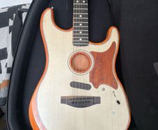 Fender Acoustasonic AM