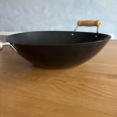 Wok & Stir Fry Pan
