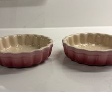 le creuset 2 mini fluted dishes