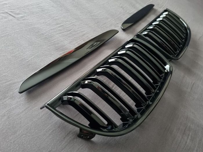 BMW 3 Series E90 E91 Pre-Lci Gloss Black Kidney Grilles Brand New