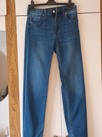 H and M skinny jeans