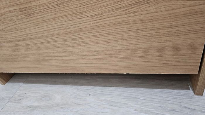 Shoe cabinet with 3 compartments