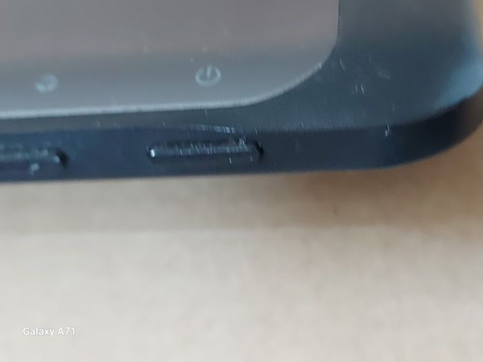 HANNSPREE  Hannspad 10.1 inch Tablet, Model No. HSG1279, in excellent condition