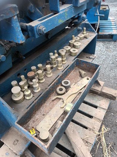 Iron Worker, Metal Ban Saw