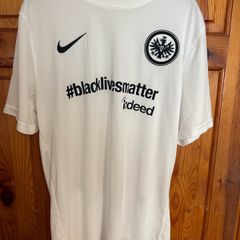 Eintracht Frankfurt 2020 away jersey