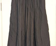 Beautiful black midaxi skirt