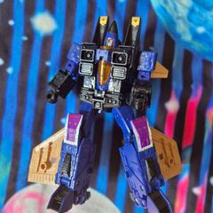 Hasbro Transformers Generations Legacy Evolution Voyager Dirge Action Figure
