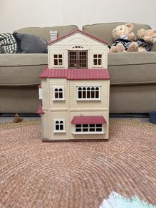 Sylvanian Red roof 3 story house