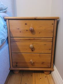 Bedside table/locker