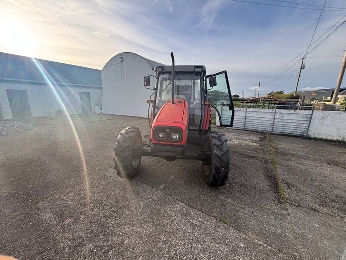 1999 Massey Ferguson  4225