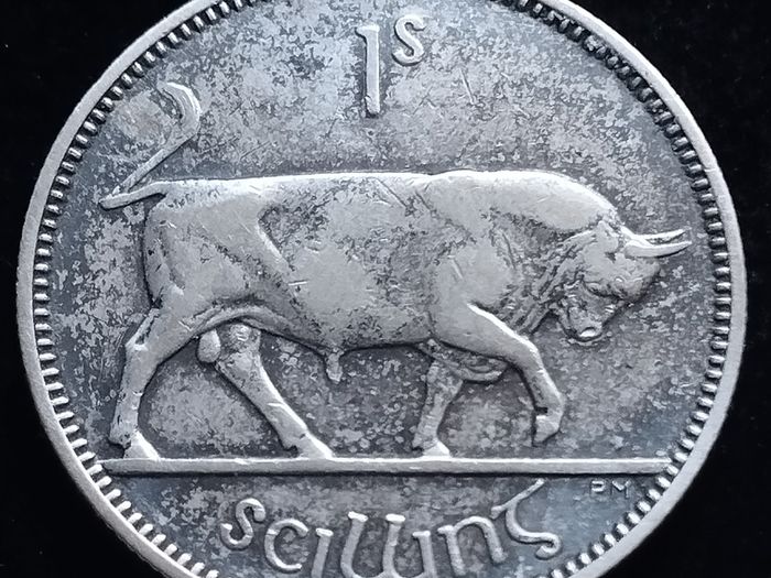 #868 - Ireland - 1935 - Shilling - Silver - KM.6
