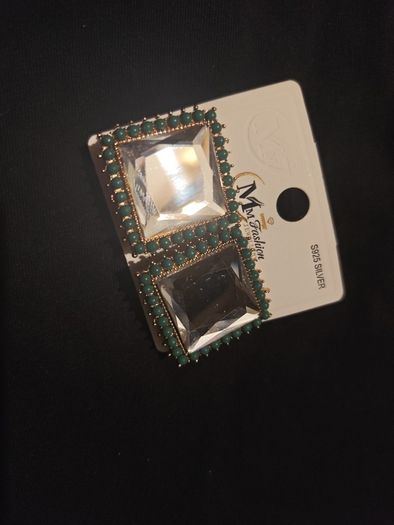 stud earrings