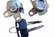 Front Left Right Door Lock Set Toyota Corolla (e11) 97-01 Oe: 69051-12490