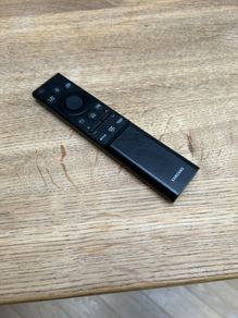 Genuine Samsung SolarCell Remote Control (Pre-Owned)