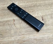 Genuine Samsung SolarCell Remote Control (Pre-Owned)