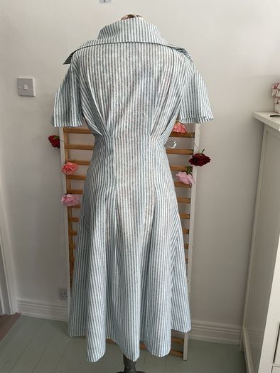 dress Bnwt vintage inspired wrap dress size small 8/10 midi short sleeve dress
