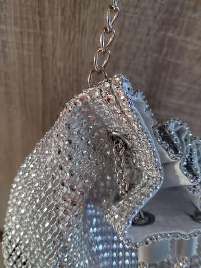 silver bag clutch new with rhinestone