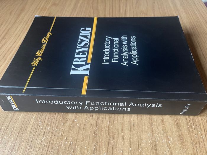 Introductory Functional Analysis with Applications