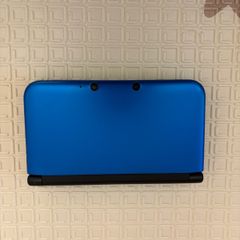 Nintendo 3DS XL Blue Bundle + 7 Games Mint CIB Games + Pokemon Gold and Yellow Pre Installed