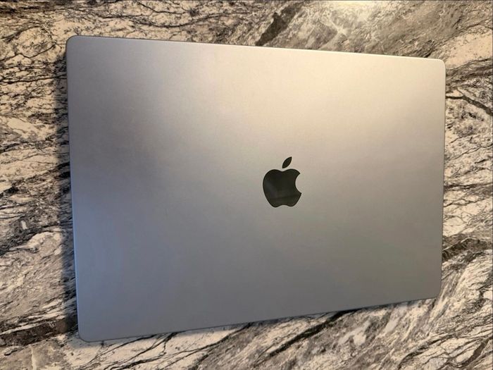 Apple MacBook Pro 16" (2021) M1 Pro 16/512GB 88%BH