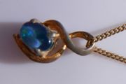 Vintage Sterling Silver and Australian Blue Opal (golden color, worn in places) (L18" - 2,49g)