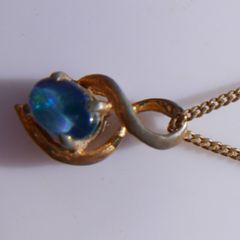 Vintage Sterling Silver and Australian Blue Opal (golden color, worn in places) (L18" - 2,49g)