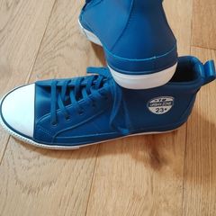 New Urban Zone Sneakers
