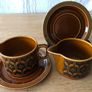 Hornsea Heirloom Brown Pottery Sauce Boat and Saucers Image 2