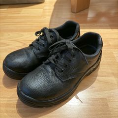 Safety boots, size 40 EUR