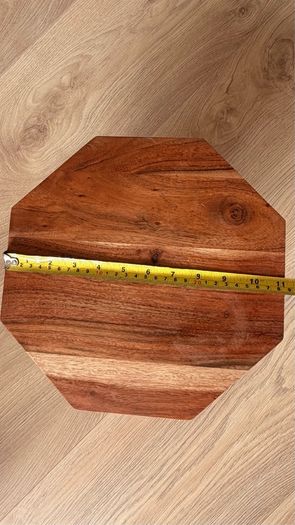 Cake stand