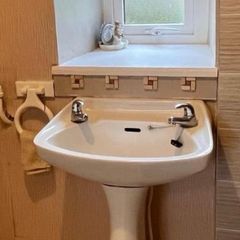 Sink unit and taps