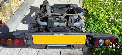 Peruzzo 3 bike rack for tow bar