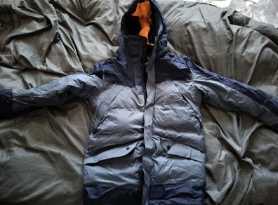 mens parka like new navy and blue medium on3n3ss