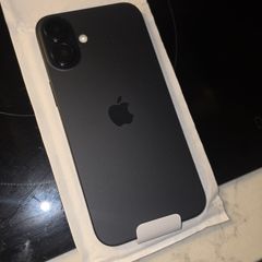 iPhone 16 Plus, 128GB. Black