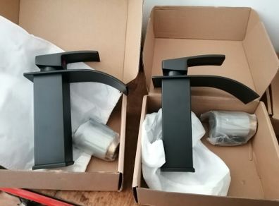 Matte Black Waterfall Basin Faucet - High Spout Single-Handle Single-Hole Mixer with Countertop Sinks, Short Spout Design, Suitable for Countertop Basin Washbasins And Lavatory Vanities