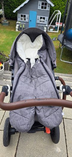 BUNDLE  Stokke pram, next to me cot and Nuna leaf grow  (excellent condition)