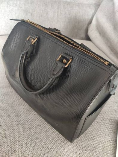Louis Vuitton Speedy bag