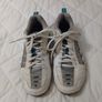 Yonex runners Image 2