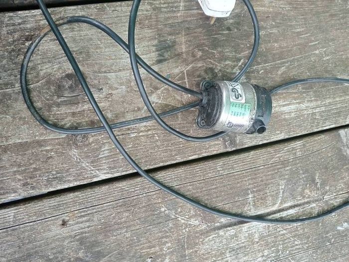 Milo concrete studio garder water fountain