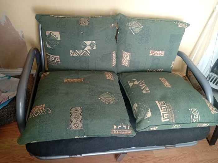 Bed Settee