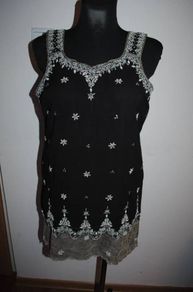 Stunning black embroidered tunic size UK10 EU38 Postage included
