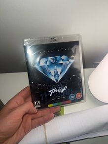 arrow video "thief"