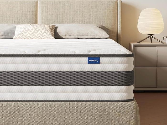 BRAND NEW - small double mattress (4ft)