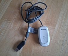 Microsoft Xbox 360 Wireless Controller Receiver