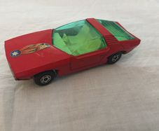 Matchbox No. 40. Vauxhall Guildsman. Rare in red
