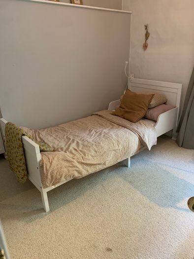 Childrens extendable single bed IKEA Sundvik