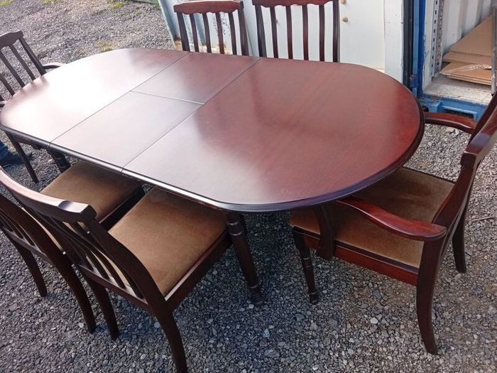 Antique Table And Chairs Extendable